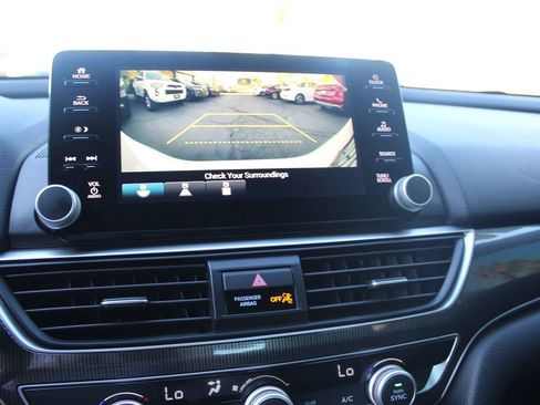 Used 2018 Honda Accord Sport image 27