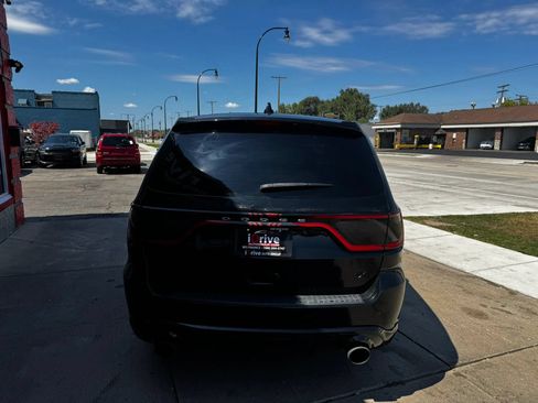 Used 2019 Dodge Durango R/T w/ Blacktop Package AWD/4WD image 4