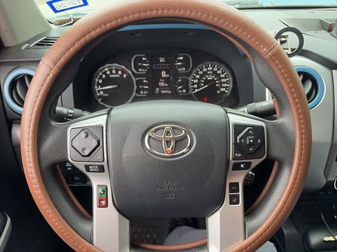 Used 2020 Toyota Tundra SR5 w/ SR5 Upgrade Package RWD image 13