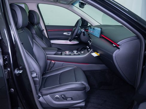 New 2026 Genesis GV70 2.5T Advanced image 11