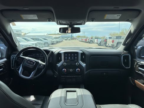 Used 2019 GMC Sierra 1500 SLT w/ SLT Premium Package AWD/4WD image 18