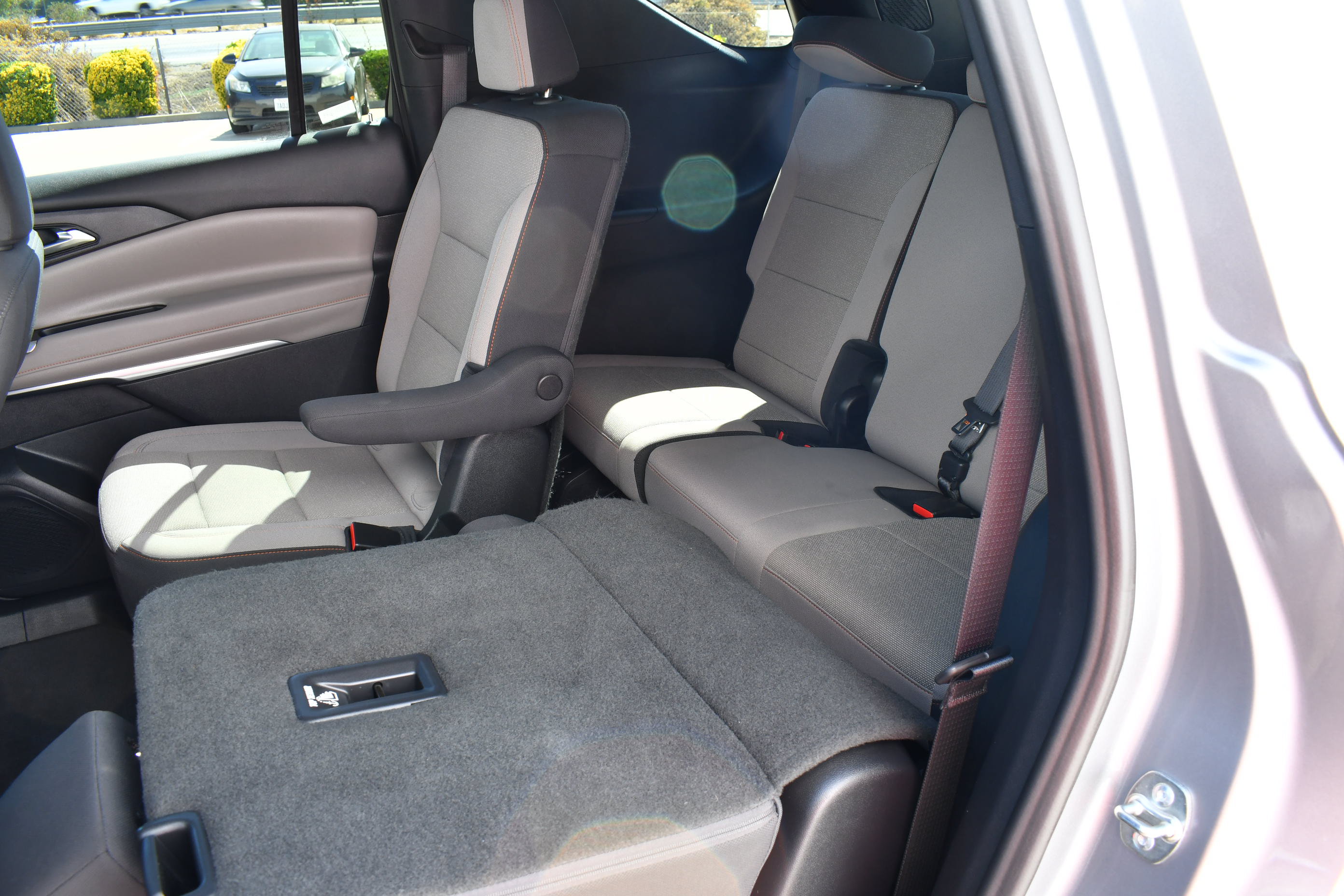 Used 2026 Chevrolet Traverse LT w/ Driver Confidence Package FWD image 13