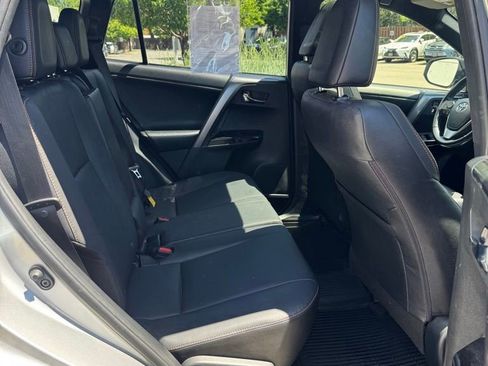 Used 2018 Toyota RAV4 SE w/ Power Extra Value Package AWD/4WD image 15