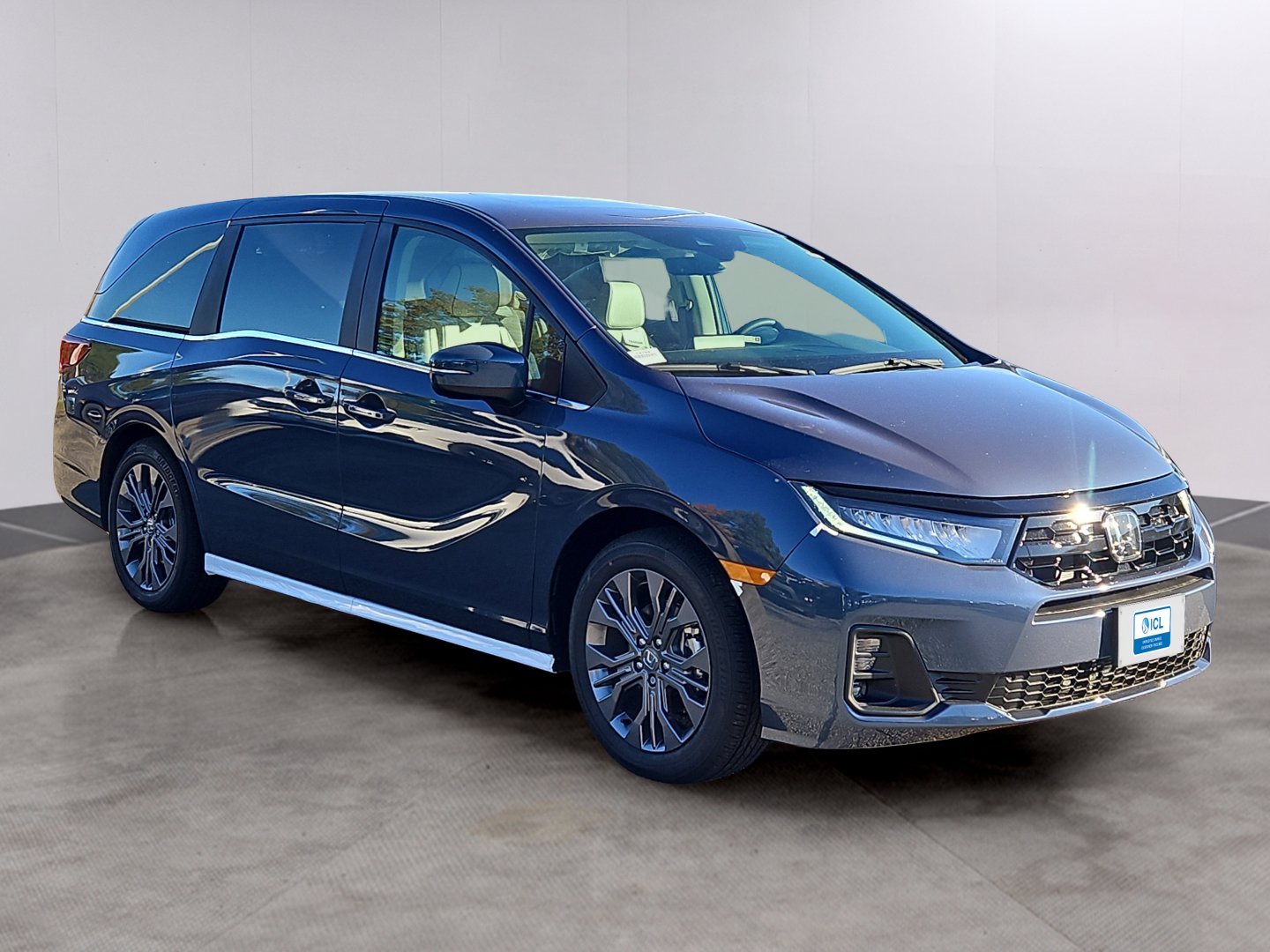 New 2027 Honda Odyssey Touring image 2