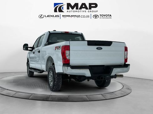 Used 2022 Ford F250 XL w/ Power Equipment Group image 3