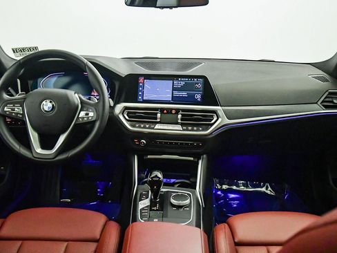 Used 2022 BMW 330i Sedan w/ Driving Assistance Package RWD image 15
