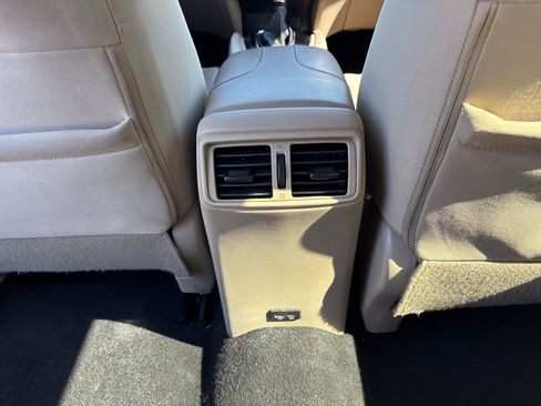 Used 2020 Nissan Rogue SV w/ Sun & Sound Touring Package AWD/4WD image 34