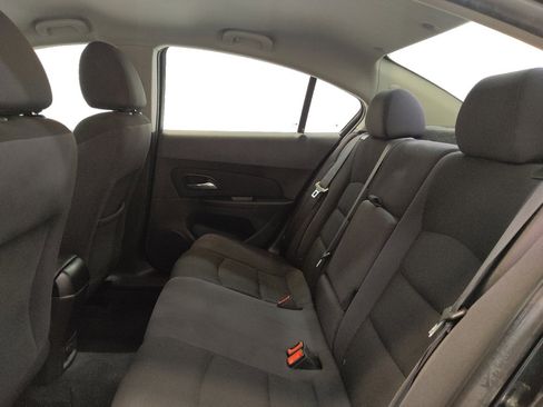 Used 2015 Chevrolet Cruze LT image 18