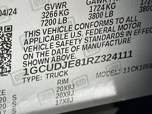 Used 2024 Chevrolet Silverado 1500 High Country w/ Technology Package AWD/4WD image 35