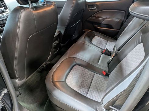 Used 2018 Chevrolet Colorado Z71 image 21