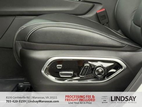 New 2025 Jeep Grand Cherokee Overland w/ Adv Protech Group III AWD/4WD image 19