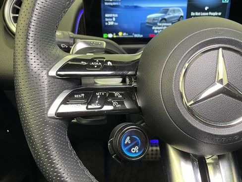 Used 2025 Mercedes-Benz GLB 35 AMG 4MATIC image 38