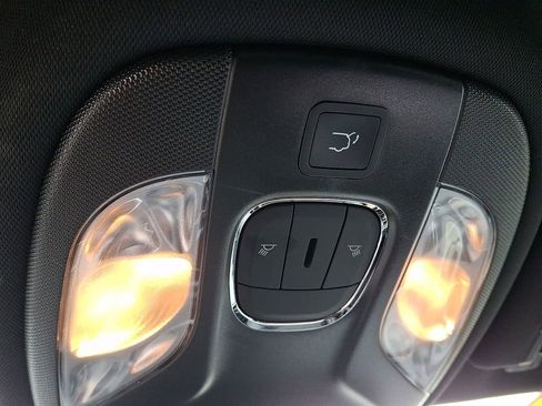 Used 2023 Jeep Compass Latitude w/ Convenience Group AWD/4WD image 23