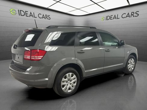 Used 2020 Dodge Journey SE FWD image 5
