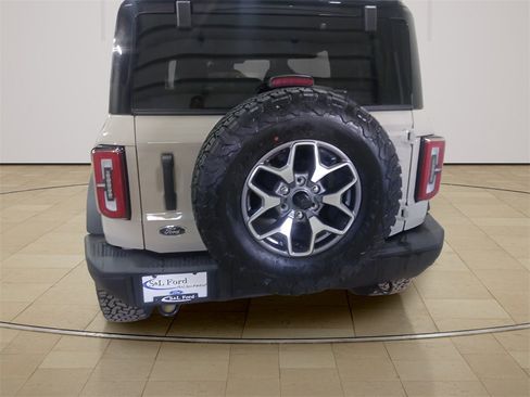 Certified 2025 Ford Bronco Badlands image 22