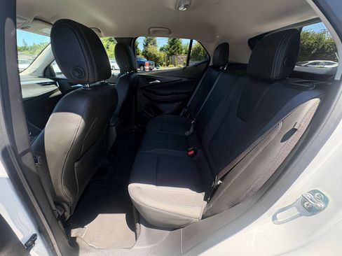 Used 2025 Buick Encore GX Preferred FWD image 24