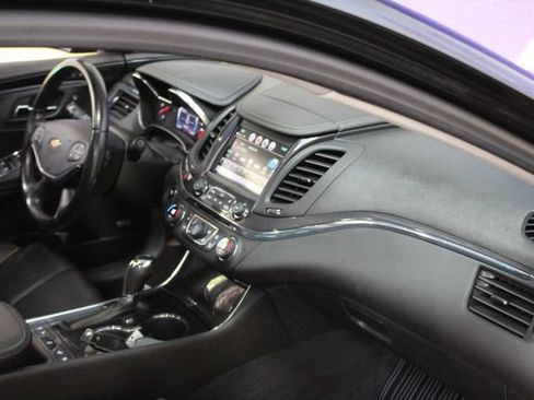 Used 2018 Chevrolet Impala Premier FWD image 12