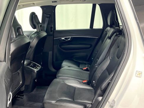 Used 2020 Volvo XC90 T6 Momentum AWD/4WD image 34
