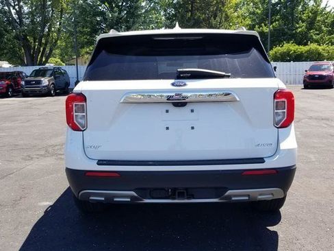 Used 2021 Ford Explorer XLT w/ Equipment Group 202A AWD/4WD image 6