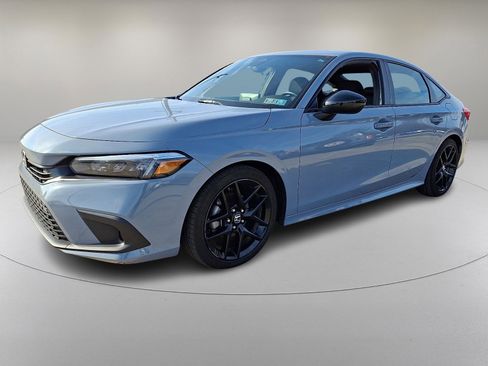 Used 2023 Honda Civic Sport image 5