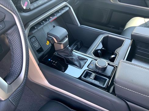 New 2026 Toyota Tundra Limited AWD/4WD image 10
