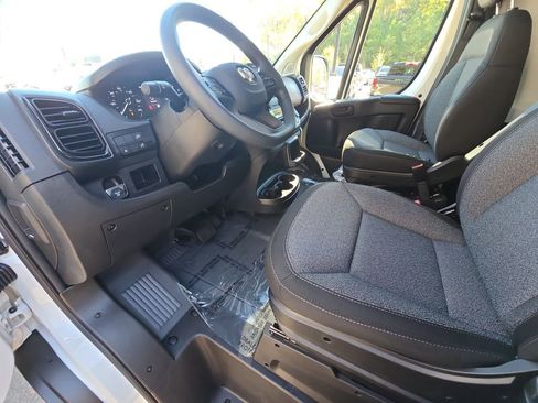 New 2026 RAM ProMaster 2500 w/ Convenience Group FWD image 16