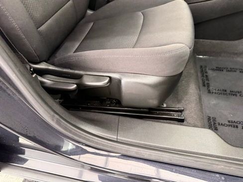 Used 2023 Chevrolet Malibu LT image 19