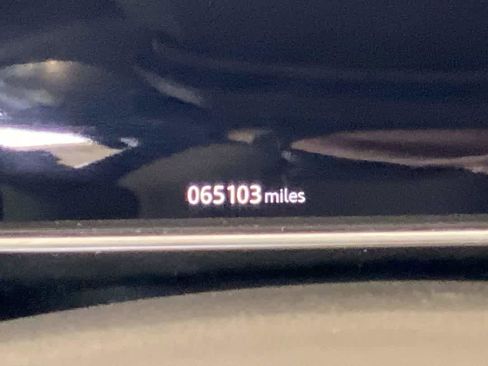 Used 2021 Land Rover Range Rover Sport SE image 17