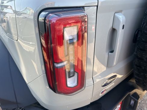 New 2025 Ford Bronco Outer Banks w/ Sasquatch Package image 8