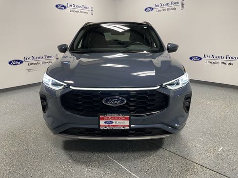 Used 2024 Ford Escape ST-Line Elite image 2