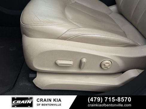 Used 2017 Buick Envision Essence FWD image 11