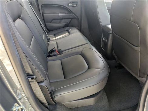 Used 2022 Chevrolet Colorado LT w/ Redline Special Edition image 19