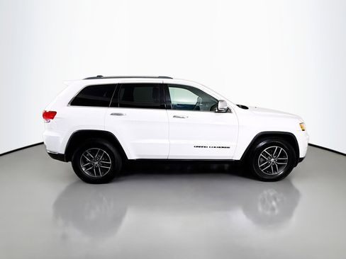 Used 2018 Jeep Grand Cherokee Limited image 11