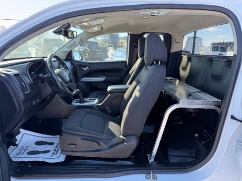 Used 2021 Chevrolet Colorado LT w/ Fleet Safety Package image 19