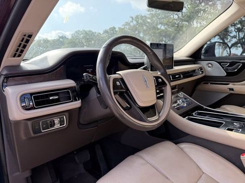 Used 2020 Lincoln Aviator Reserve w/ Equipment Group 202A AWD/4WD image 8