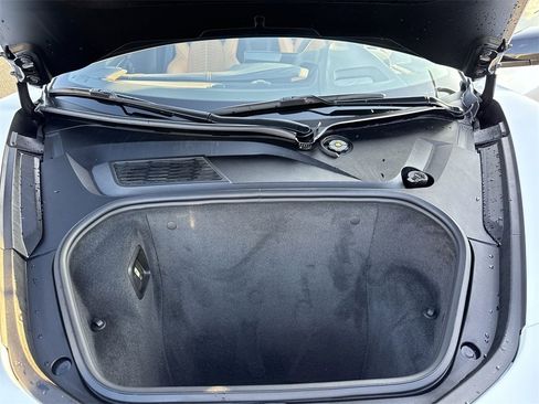 Used 2023 Chevrolet Corvette Stingray Premium Conv w/ Z51 Performance Package image 28