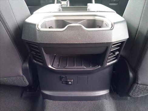 Used 2024 Toyota Tundra SR5 AWD/4WD image 17