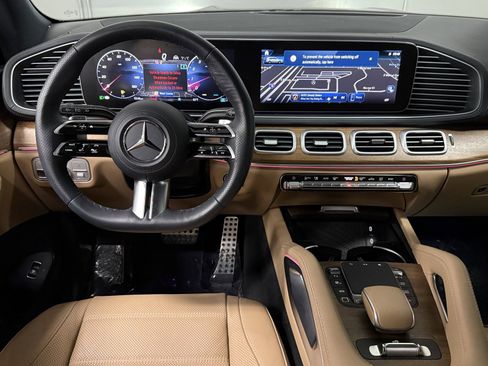 Certified 2025 Mercedes-Benz GLS 450 GLS 450 image 36