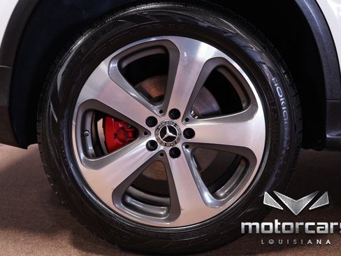 Used 2017 Mercedes-Benz GLC 300 4MATIC Coupe image 18