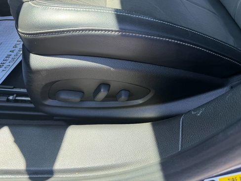 Used 2014 Buick LaCrosse image 19