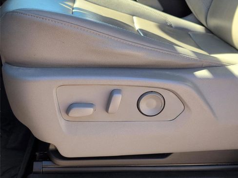 Used 2024 Chevrolet Silverado 2500 LTZ w/ LTZ Premium Package image 30