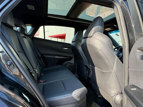 Certified 2024 Toyota Venza Nightshade image 13