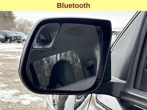 Used 2022 GMC Canyon AT4 image 8