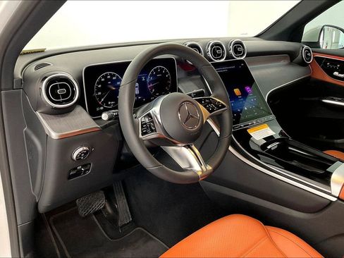 Used 2026 Mercedes-Benz GLC 300 image 17