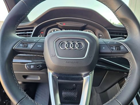 Used 2025 Audi Q7 3.0T Prestige AWD/4WD image 11