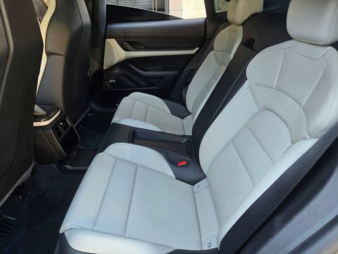 Used 2020 Porsche Taycan 4S AWD/4WD image 14