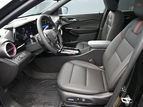 New 2026 Chevrolet Trax RS w/ Sunroof Package image 14