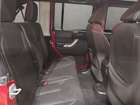 Used 2013 Jeep Wrangler Unlimited Sahara w/ Trailer Tow Group image 20