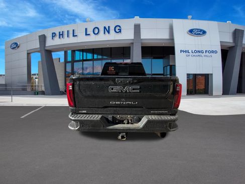Used 2024 GMC Sierra 3500 Denali Ultimate AWD/4WD image 4