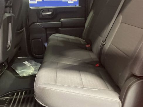 Used 2025 Chevrolet Silverado 2500 Custom w/ Custom Convenience Package image 25